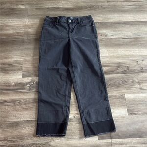 1822 Denim High‎ Rise Black Raw Hem Jeans 6/28 | Ankle Crop Wide Leg Minimalist